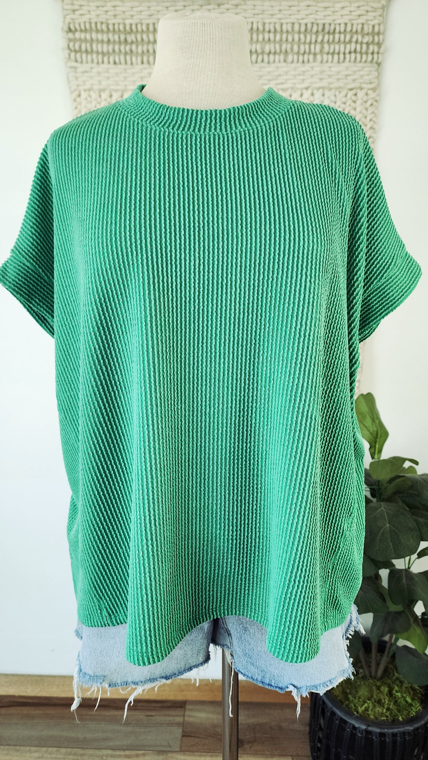 DONNA oversized top in kelly green