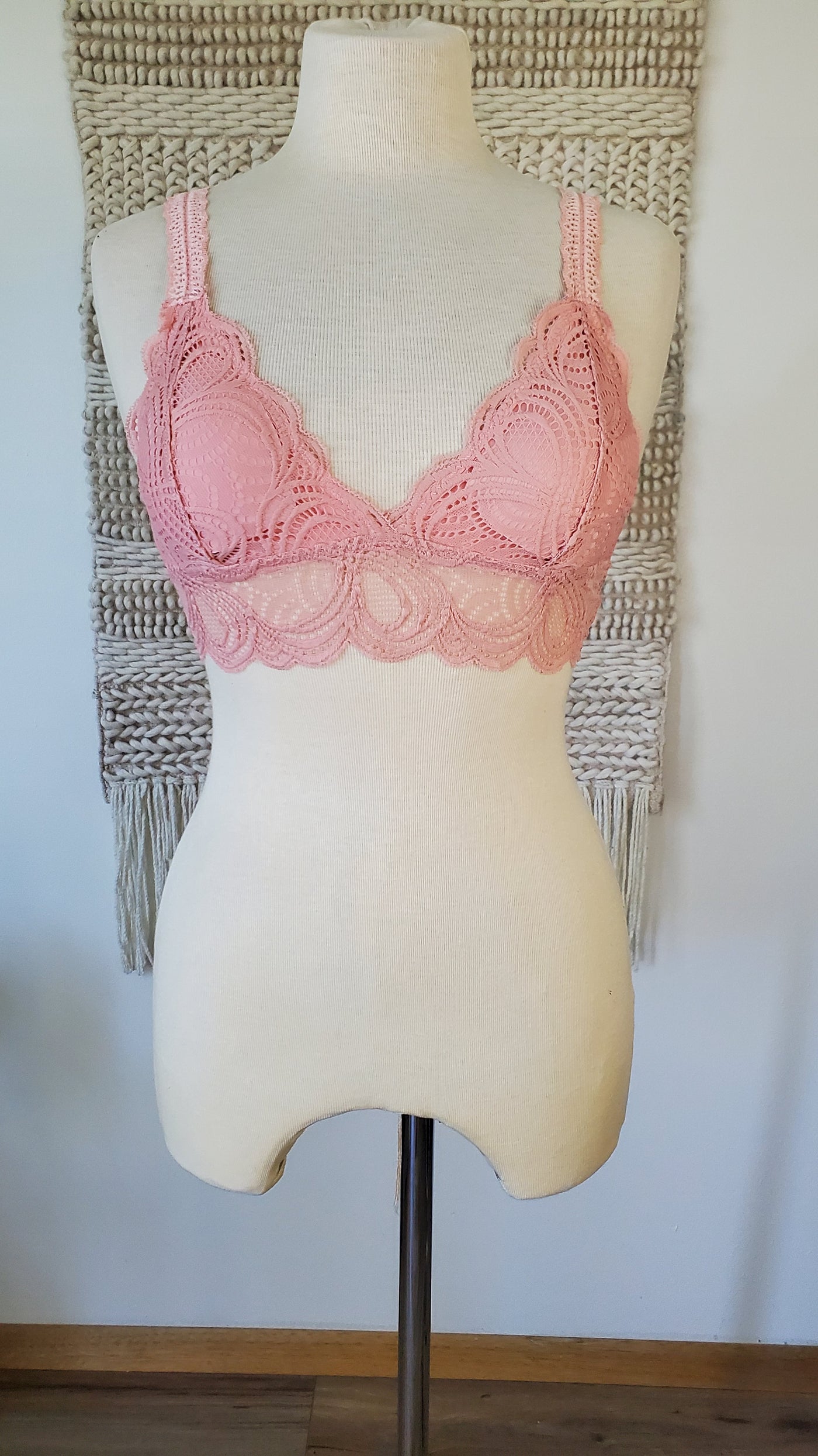 ALICE lacey bralette in coral