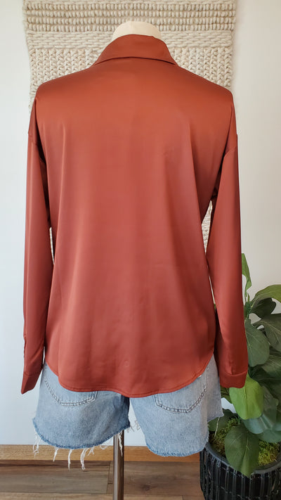 STAR button-down top in rust-CLEARANCE